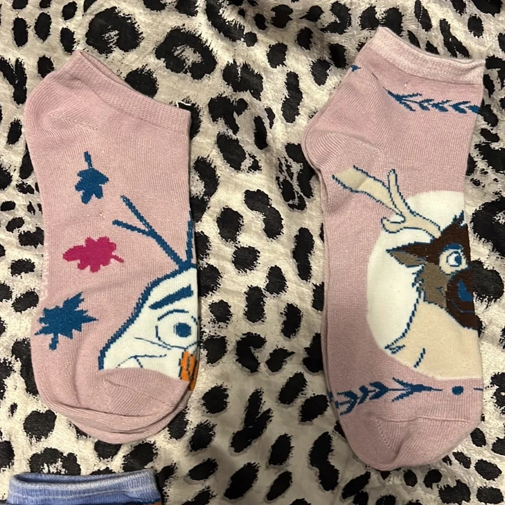 🆑FINAL PRICE‼️ 7 Frozen 2 socks kids L crew, quarter, and no show